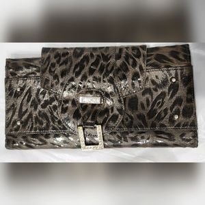 Miche Tyra shell cover grey faux leather with the silver rhinestones